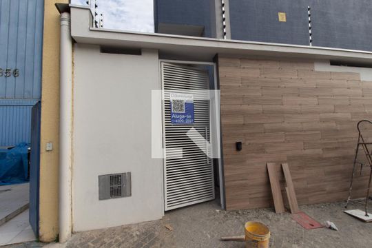 Fachada de apartamento à venda com 2 quartos, 43m² em Vila Guilhermina, São Paulo
