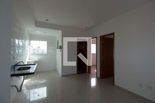 Sala/Cozinha de apartamento à venda com 2 quartos, 43m² em Vila Guilhermina, São Paulo