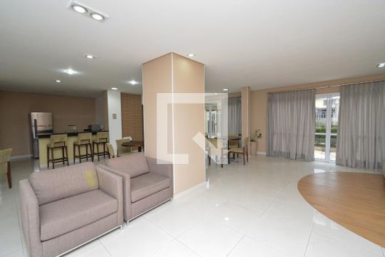 Área comum de apartamento para alugar com 2 quartos, 55m² em Vila das Palmeiras, Guarulhos