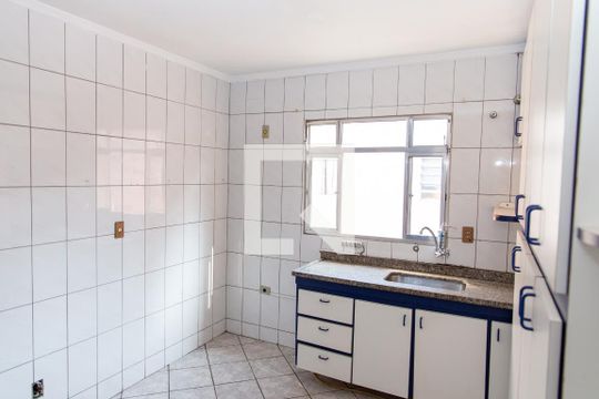 Cozinha de apartamento à venda com 2 quartos, 57m² em Conceição, Diadema