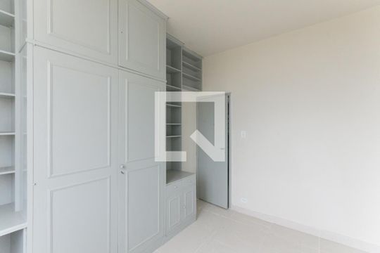 Quarto 1 de apartamento à venda com 2 quartos, 65m² em São Cristóvão, Rio de Janeiro