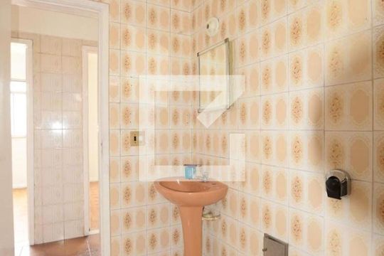 Banheiro de apartamento para alugar com 2 quartos, 77m² em Madureira, Rio de Janeiro
