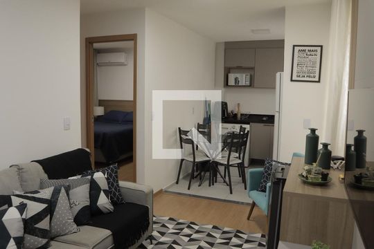 Sala de apartamento à venda com 2 quartos, 42m² em Jardim Esmeraldina, Campinas