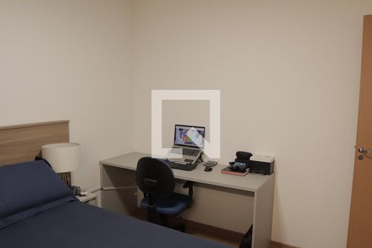 Quarto 2 de apartamento à venda com 2 quartos, 42m² em Jardim Esmeraldina, Campinas