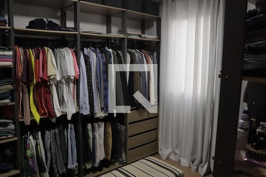 Quarto 1 de apartamento à venda com 2 quartos, 42m² em Jardim Esmeraldina, Campinas