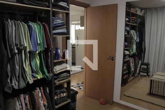Quarto 1 de apartamento à venda com 2 quartos, 42m² em Jardim Esmeraldina, Campinas