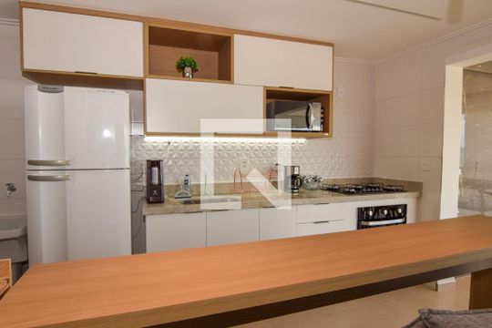 Cozinha de apartamento para alugar com 2 quartos, 67m² em Loteamento João Batista Julião, Guarujá