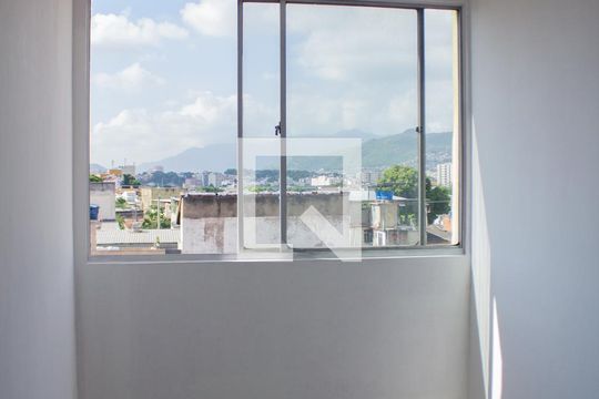 Quarto 1 de apartamento para alugar com 2 quartos, 47m² em Piedade, Rio de Janeiro