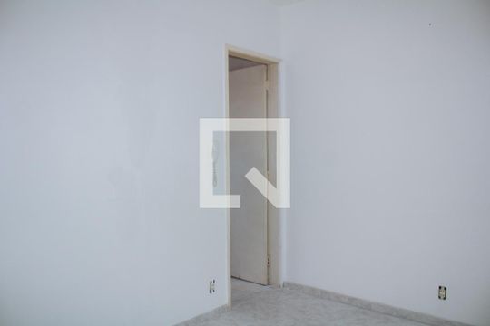 Sala de apartamento para alugar com 2 quartos, 47m² em Piedade, Rio de Janeiro