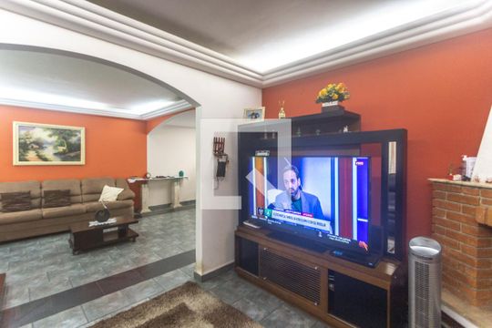 Sala de estar de casa à venda com 3 quartos, 280m² em Vila Alvinopolis, São Bernardo do Campo