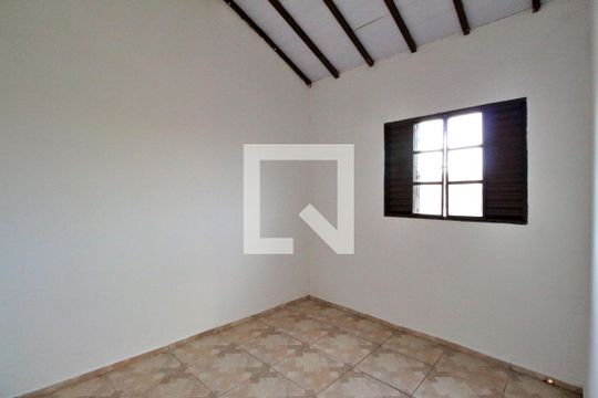 Quarto de kitnet/studio para alugar com 1 quarto, 23m² em Jardim Santa Lúcia, Campinas