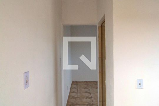 Corredor de kitnet/studio para alugar com 1 quarto, 23m² em Jardim Santa Lúcia, Campinas