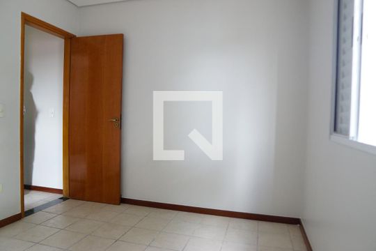 Casa à venda com 3 quartos, 130m² em Vila Nova Cachoeirinha, São Paulo
