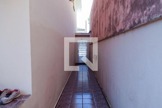 Corredor de casa à venda com 3 quartos, 89m² em Jardim Vila Formosa, São Paulo