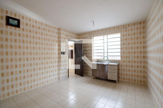 Cozinha de apartamento para alugar com 3 quartos, 130m² em Santa Tereza, Porto Alegre