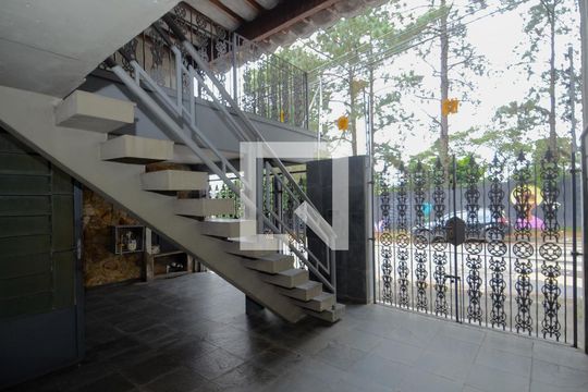 Garagem de casa à venda com 3 quartos, 306m² em Jardim Vila Galvao, Guarulhos