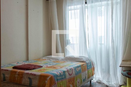 Quarto de apartamento para alugar com 3 quartos, 85m² em Recreio dos Bandeirantes, Rio de Janeiro