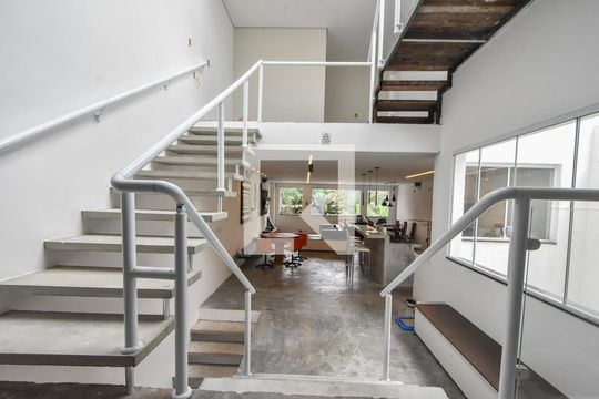 Vista Sala de casa à venda com 3 quartos, 280m² em Santo Amaro, São Paulo