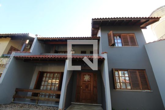 Fachada de casa à venda com 3 quartos, 290m² em Marechal Rondon, Canoas