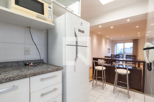 Cozinha de apartamento à venda com 1 quarto, 69m² em Chácara Inglesa, São Paulo