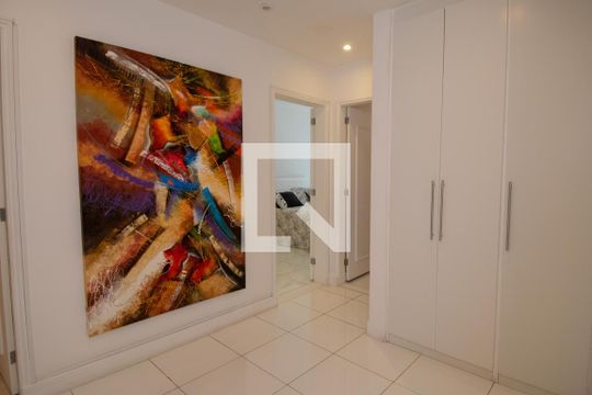 Saleta de apartamento à venda com 4 quartos, 230m² em Copacabana, Rio de Janeiro