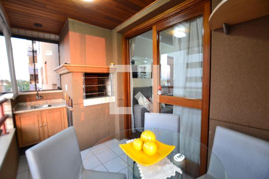 Sala de apartamento à venda com 2 quartos, 65m² em Jardim Lindóia, Porto Alegre