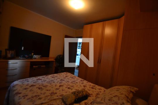 Quarto de apartamento à venda com 2 quartos, 65m² em Jardim Lindóia, Porto Alegre