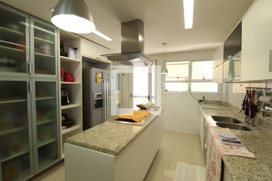 Cozinha de casa de condomínio à venda com 5 quartos, 375m² em Recreio dos Bandeirantes, Rio de Janeiro