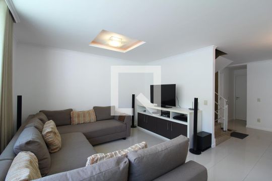 Sala de casa de condomínio à venda com 5 quartos, 375m² em Recreio dos Bandeirantes, Rio de Janeiro