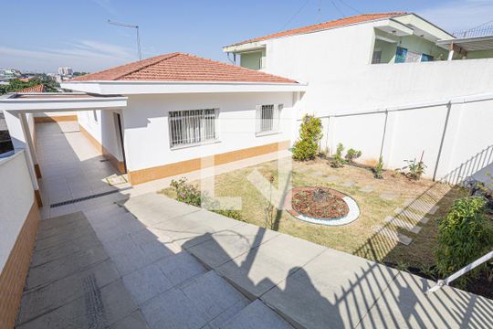 Fachada de casa à venda com 3 quartos, 120m² em Veloso, Osasco