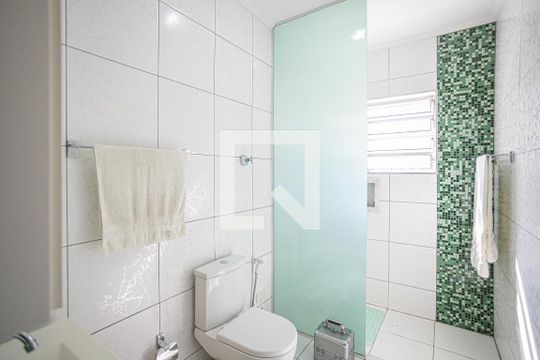 Banheiro de casa à venda com 3 quartos, 120m² em Veloso, Osasco