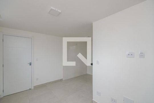 Sala de apartamento para alugar com 2 quartos, 62m² em Alto Caiçaras, Belo Horizonte