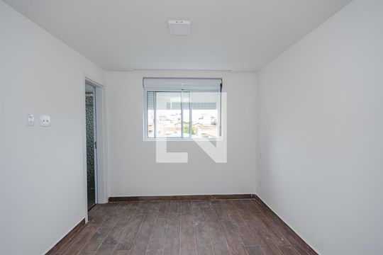 Su de apartamento para alugar com 2 quartos, 62m² em Alto Caiçaras, Belo Horizonte