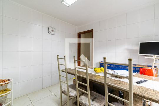 Cozinha de casa para alugar com 2 quartos, 150m² em Vila Guarani, São Paulo