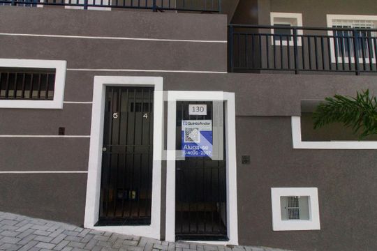 Fachada de kitnet/studio para alugar com 1 quarto, 18m² em Vila Morse, São Paulo