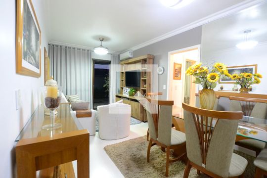 Apartamento à venda com 2 quartos, 190m² em Menino Deus, Porto Alegre