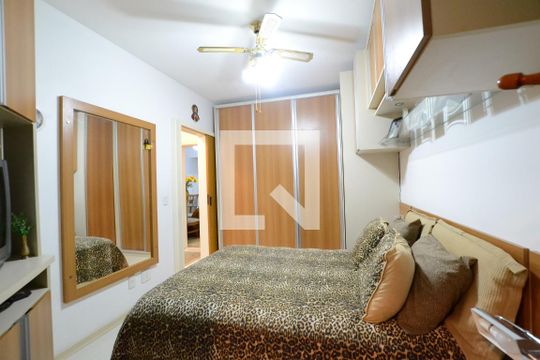 Quarto 1 de apartamento à venda com 2 quartos, 190m² em Menino Deus, Porto Alegre