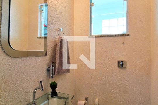 Lavabo de casa de condomínio à venda com 3 quartos, 158m² em Vila Assunção, Santo André