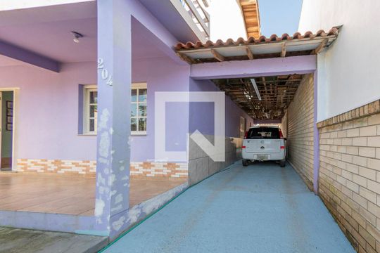 Garagem de casa à venda com 4 quartos, 243m² em Campo Novo, Porto Alegre