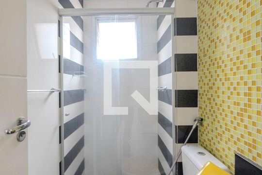Banheiro de apartamento para alugar com 2 quartos, 48m² em Bela Vista, São Paulo