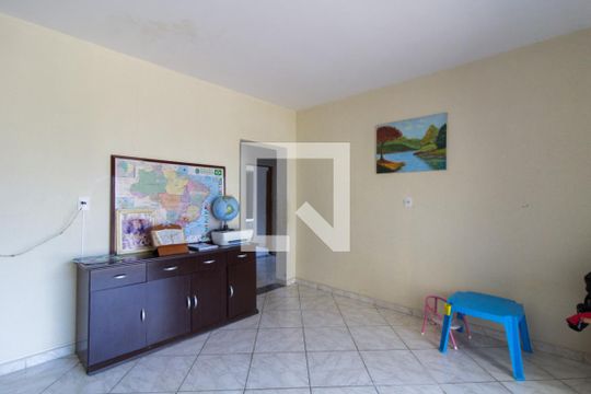 Sala de TV de casa para alugar com 3 quartos, 347m² em Vossoroca, Votorantim