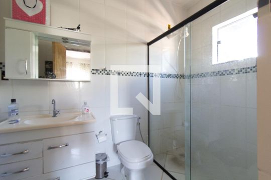 Banheiro suíte 1 de casa para alugar com 3 quartos, 347m² em Vossoroca, Votorantim