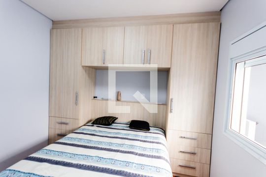 Armário de casa para alugar com 4 quartos, 413m² em Vila Curuçá, Santo André