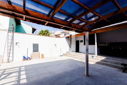 Quintal de casa para alugar com 4 quartos, 413m² em Vila Curuçá, Santo André