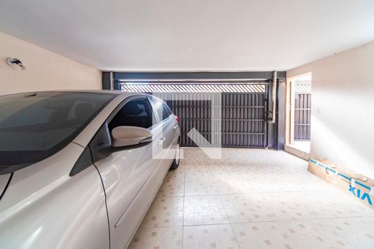 Garagem de casa à venda com 2 quartos, 135m² em Vila América, Santo André