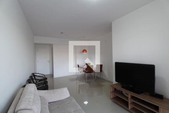 Sala de apartamento para alugar com 3 quartos, 93m² em Vargem Pequena, Rio de Janeiro