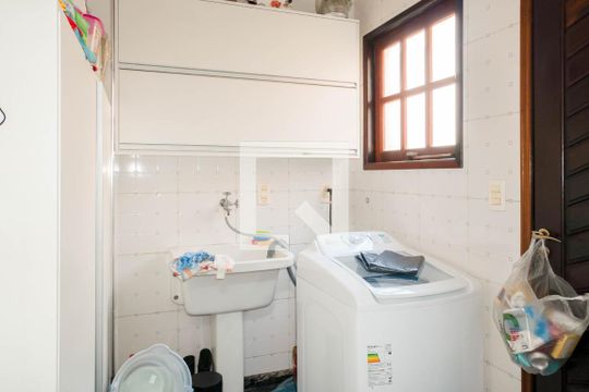 Lavanderia de casa de condomínio à venda com 3 quartos, 253m² em Mirante de Jundiaí, Jundiaí