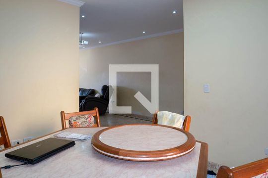 Sala de casa de condomínio à venda com 3 quartos, 253m² em Mirante de Jundiaí, Jundiaí