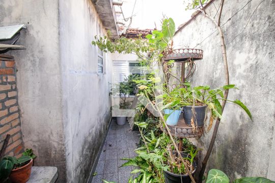Corredor de casa à venda com 3 quartos, 200m² em Jardim Independência (são Paulo), São Paulo