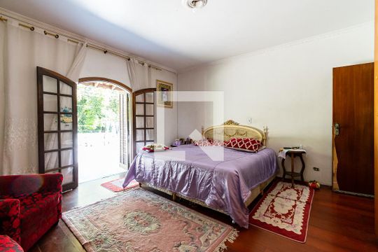 Suíte 1 de casa à venda com 3 quartos, 250m² em Planalto Paulista, São Paulo